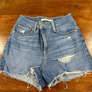 Levi shorts